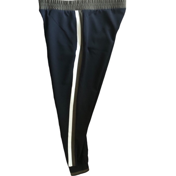 Zara Pull On Striped Leg Crop
Jogger Pant L Black Cream Pockets Active Lounge - Picture 3 of 5